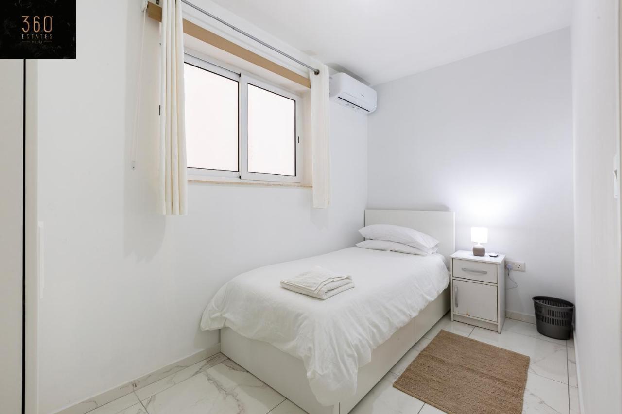 Modern & Spacious In The Heart Of By 360 Estates Apartment *