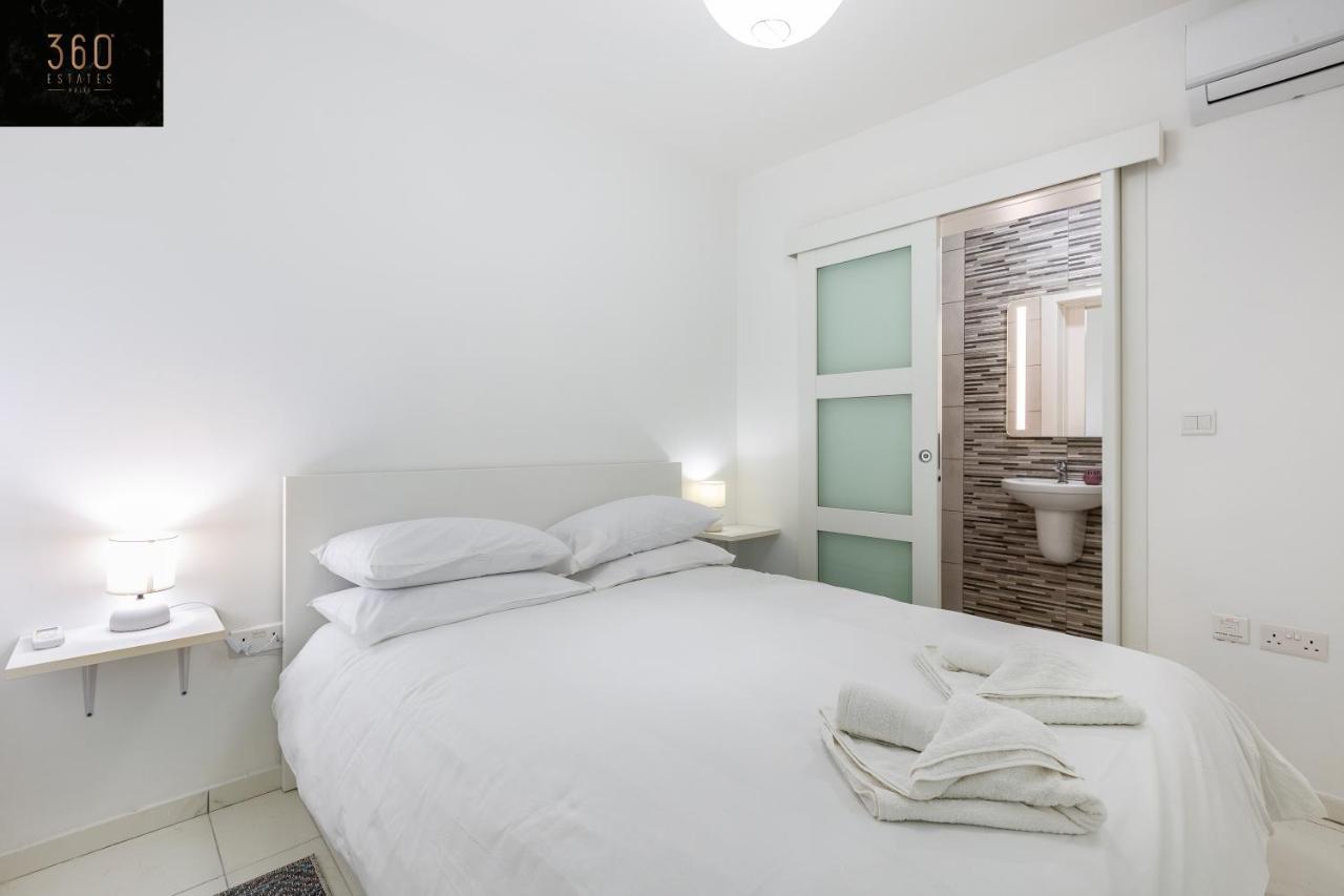 Modern & Spacious In The Heart Of By 360 Estates Apartment