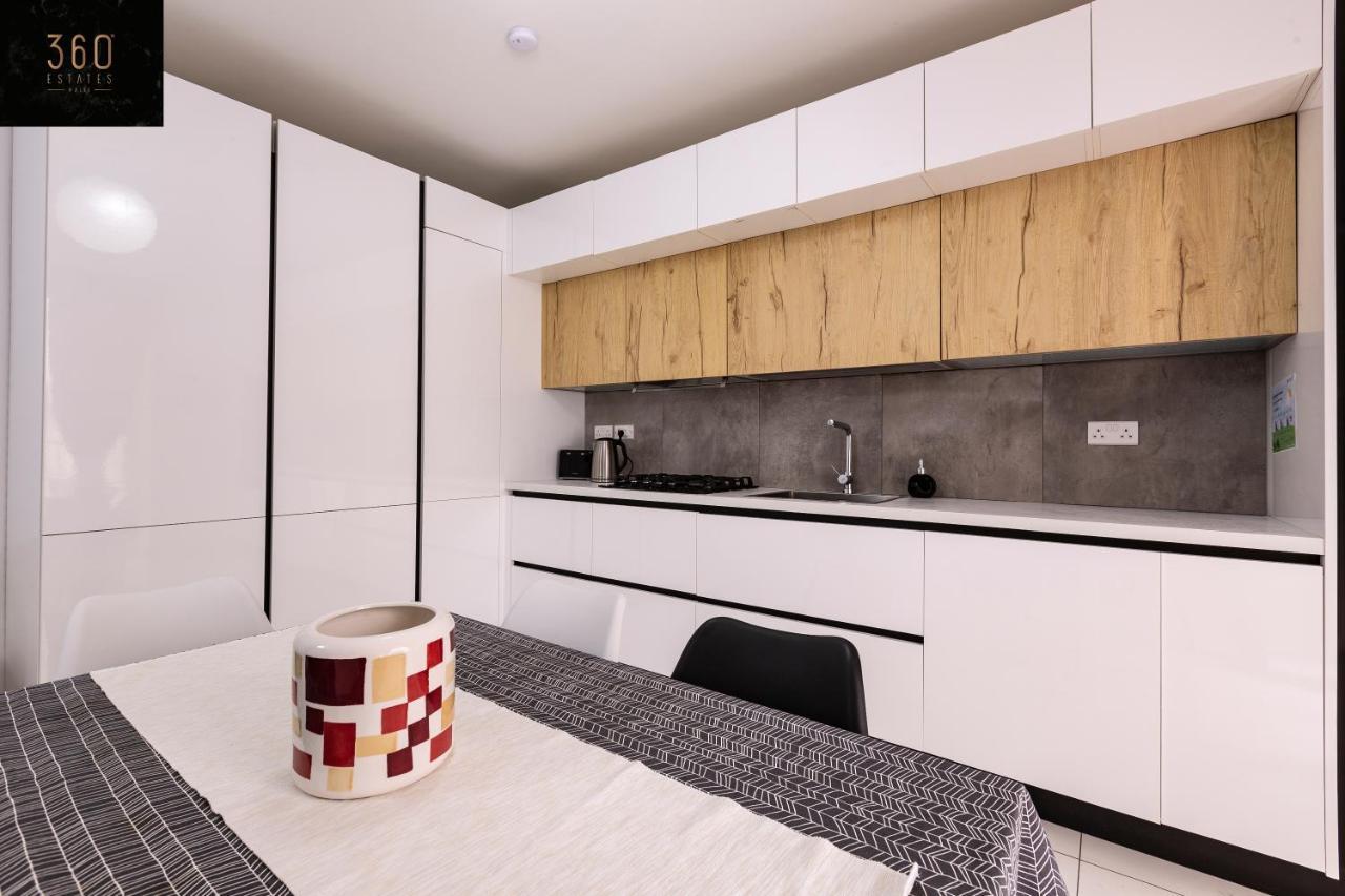 Modern & Spacious In The Heart Of By 360 Estates *